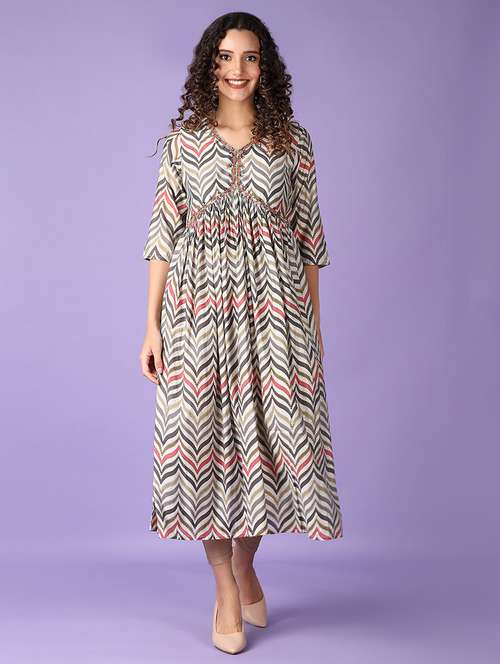 women three quarter sleeve a-line kurta - 21569817 - Very Small Image - 1