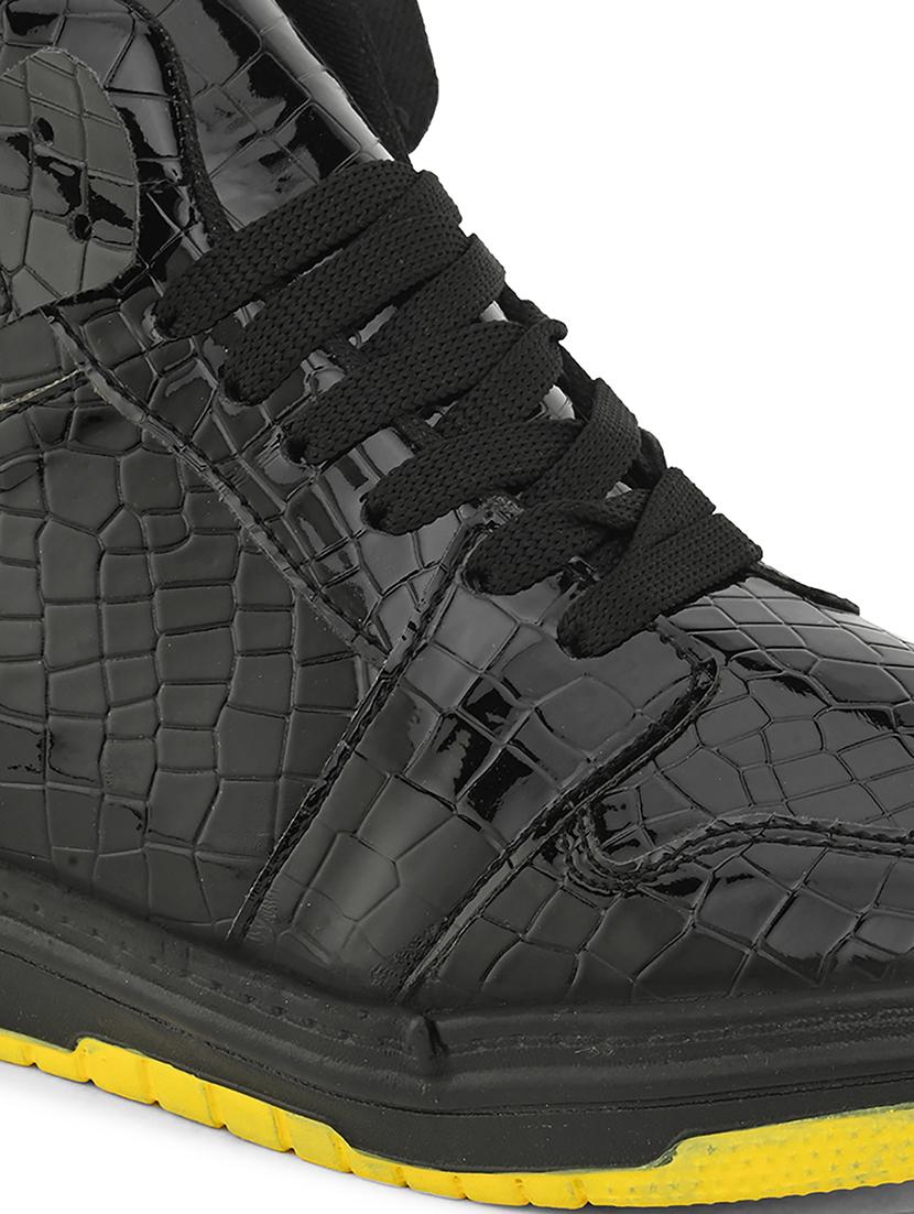 men textured lace-up sneakers - 21614072 - Zoom Image - 4