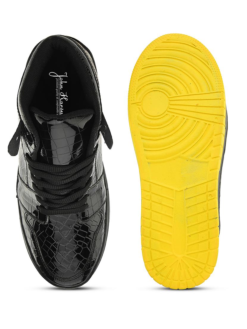 men textured lace-up sneakers - 21614072 - Zoom Image - 5
