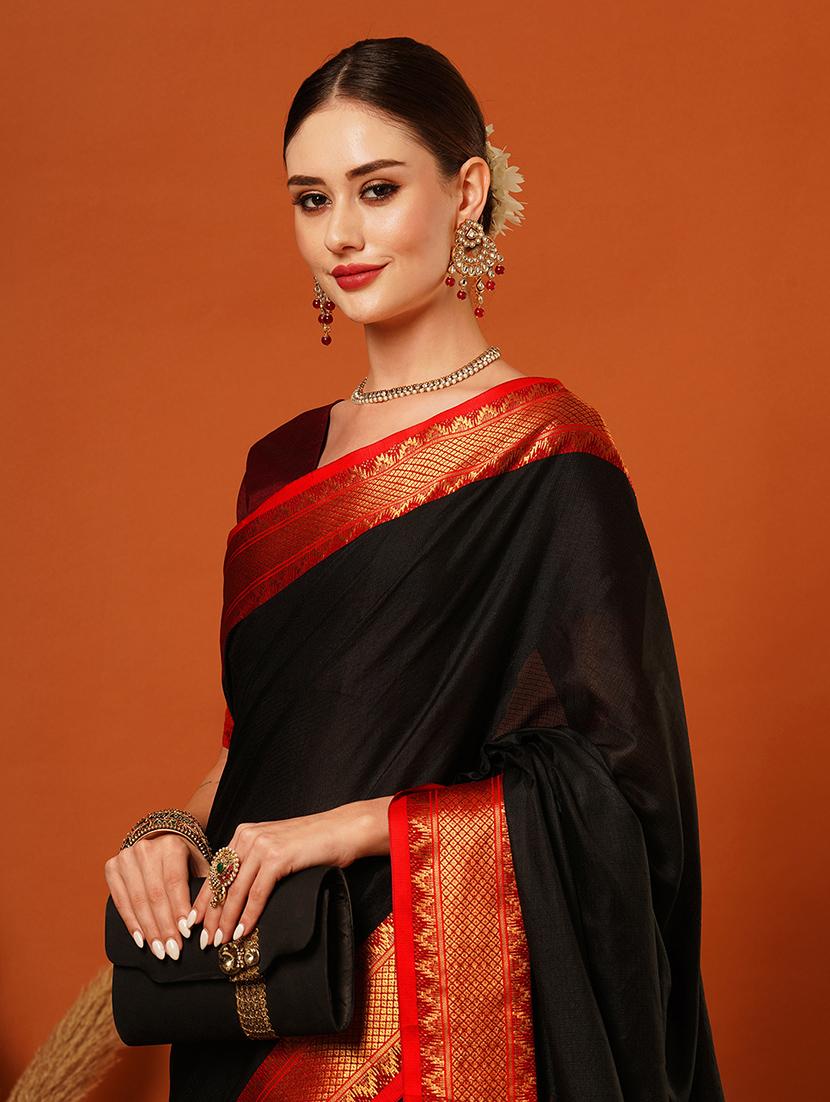 women solid bordered saree - 21649522 - Zoom Image - 3