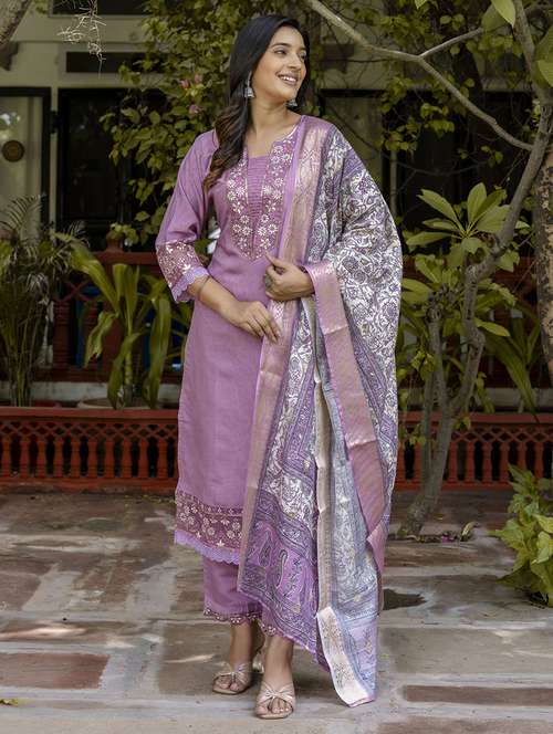 women three quarter sleeve kurta pant with dupatta set - 21684238 - Very Small Image - 1