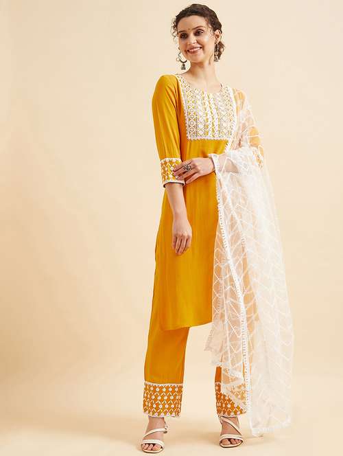 women three quarter sleeve kurta pant with dupatta set  - 21715980 - Very Small Image - 1