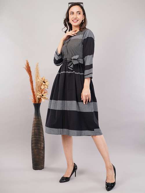 women color blocked round neck a-line dress - 21905221 - Very Small Image - 1