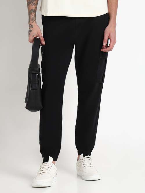 men solid mid rise relaxed fit jogger - 21908893 - Very Small Image - 1