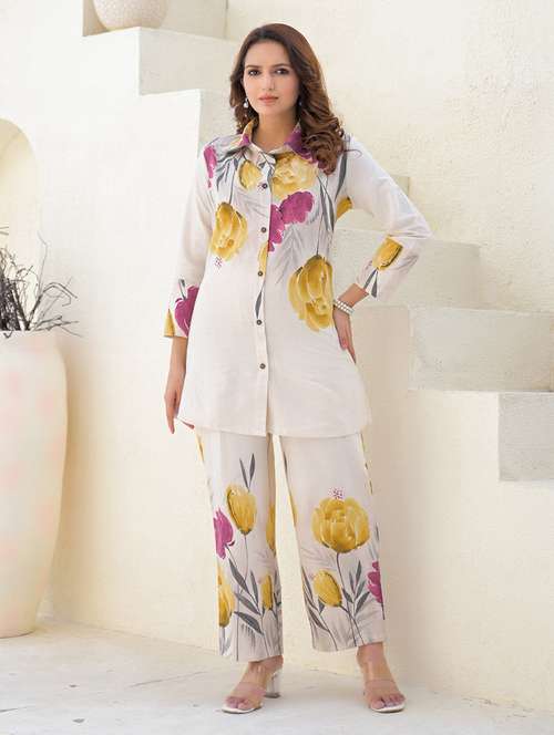 women floral printed three quarter sleeve ethnic co-ord set - 21972335 - Very Small Image - 1