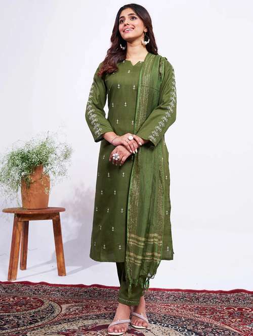 women embroidered three quarter sleeve kurta pant with dupatta set - 22014243 - Very Small Image - 1