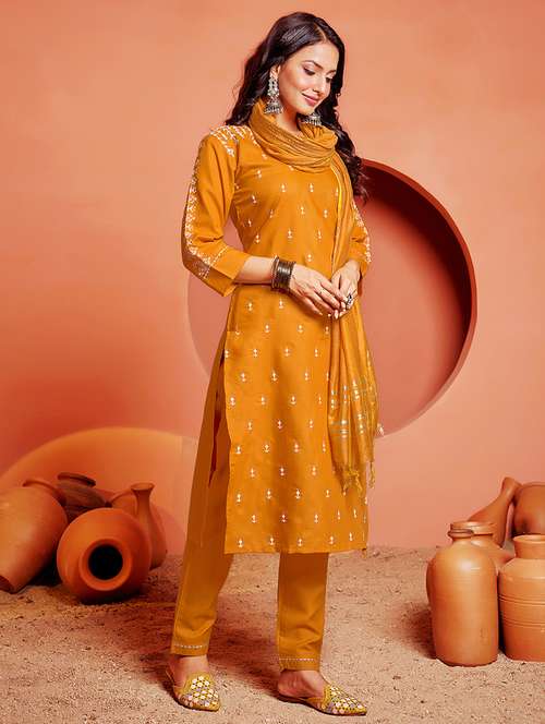 women three quarter sleeve kurta pant with dupatta set - 22014307 - Very Small Image - 1