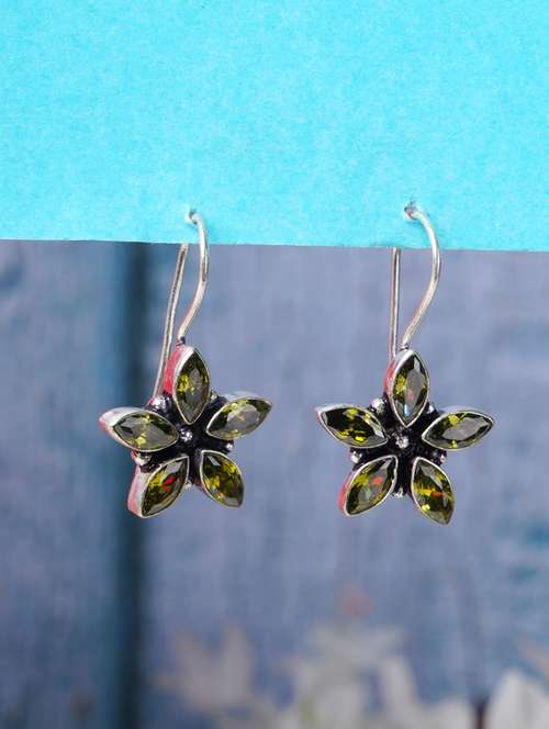 yellow & silver toned classic design crystal drop stylish earrings - 22014514 - Very Small Image - 1