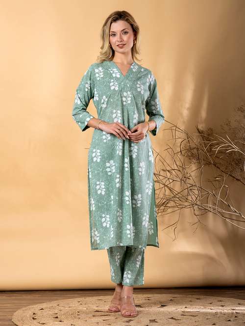 women printed three quarter sleeve kurta pant set - 22072878 - Very Small Image - 1