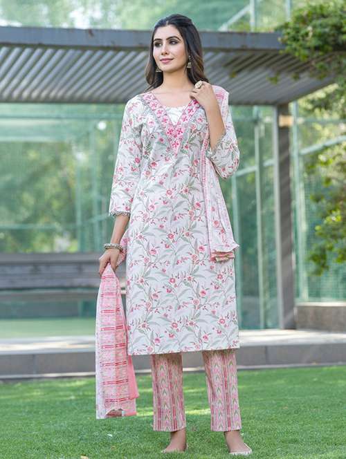 women printed three quarter sleeve kurta pant with dupatta set - 22286490 - Very Small Image - 1