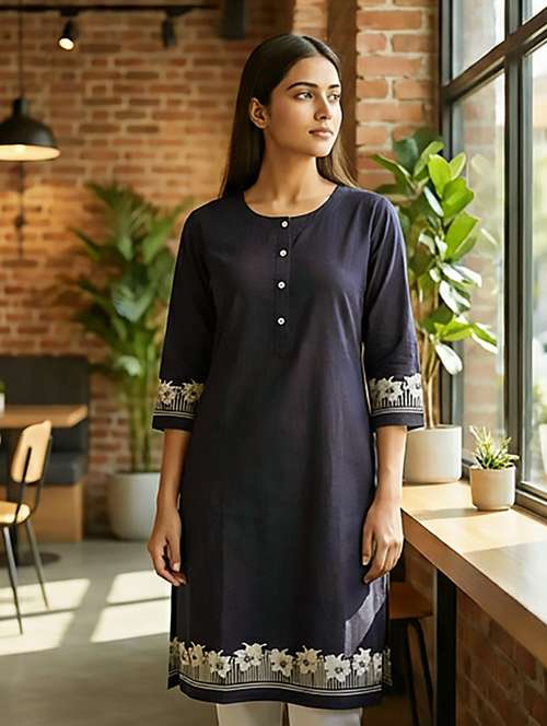 Women Printed Three Quarter Sleeves Straight Kurta - 22379668 - Very Small Image - 1