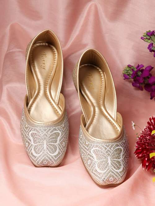 women embellished slip on mojari - 22440685 - Very Small Image - 1